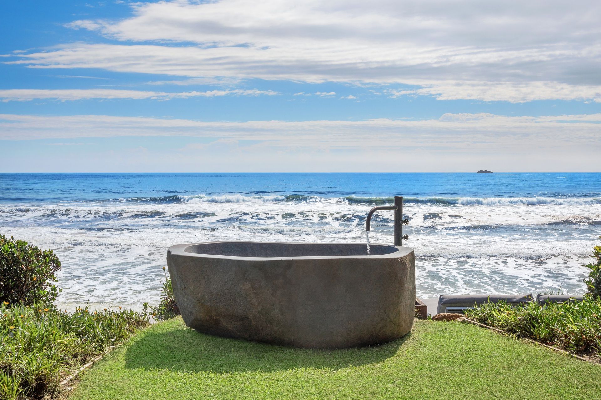 Villa Sands Accommodation | Byron Bay Luxury Homes