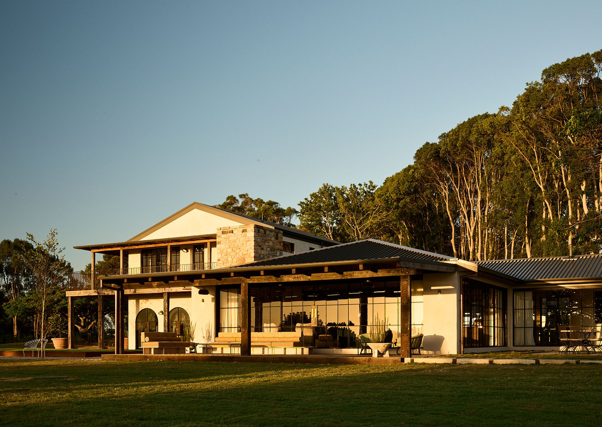 Lo Scoglio Accommodation | Byron Bay Luxury Homes